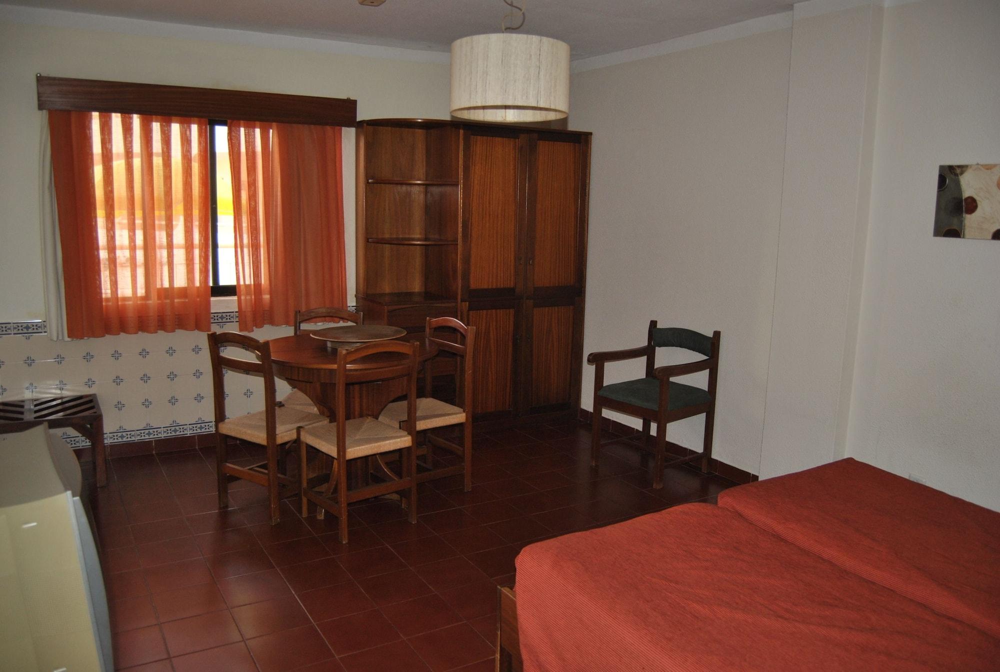 Apartamentos Olhos Do Mar Albufeira Esterno foto