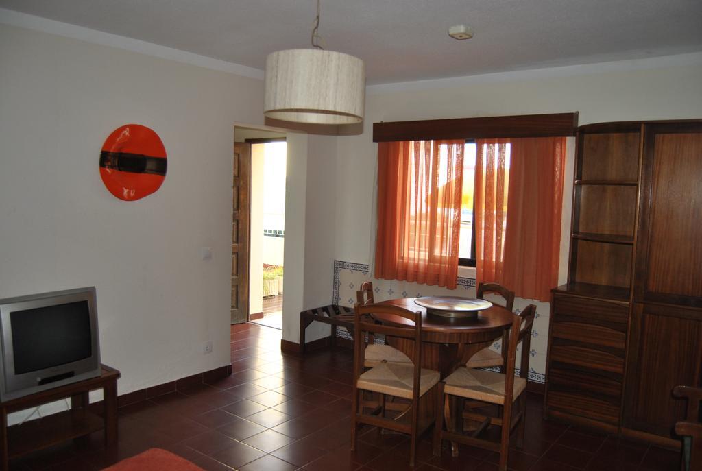 Apartamentos Olhos Do Mar Albufeira Esterno foto