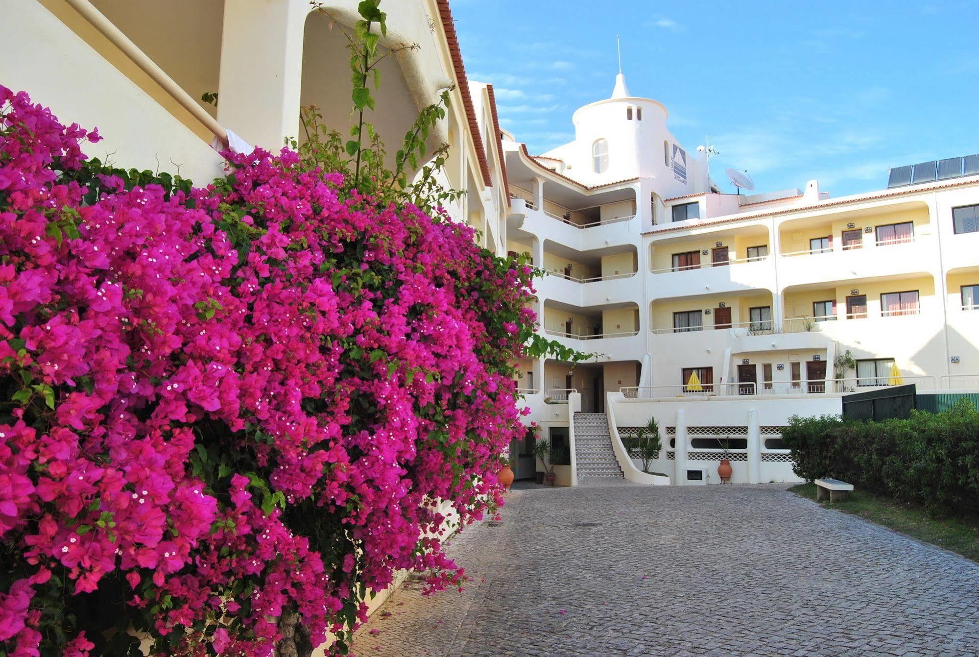Apartamentos Olhos Do Mar Albufeira Esterno foto